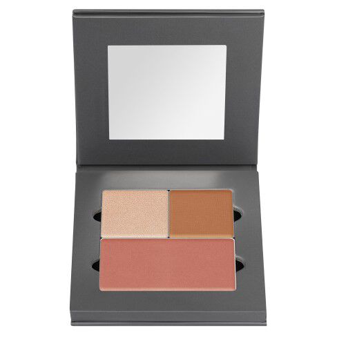 Grande palette remplie cosm&eacute;tique bio
