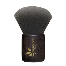 Kabuki brush